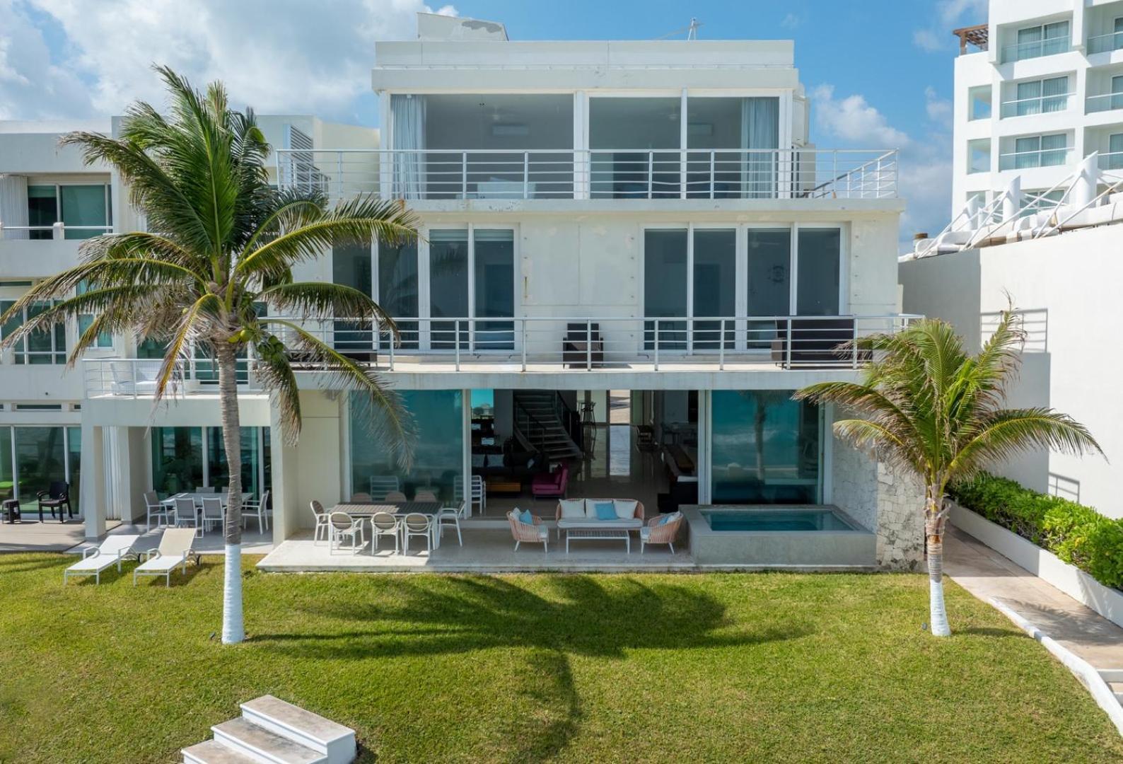 Nizuc - Exclusive Beachfront Cancún