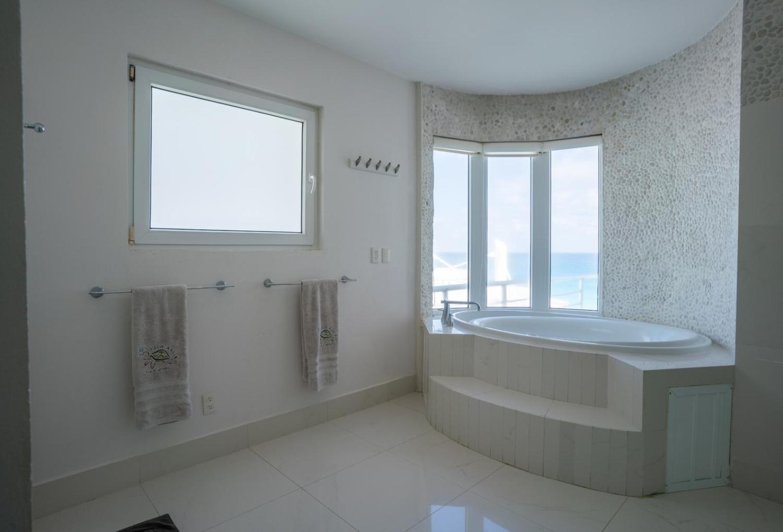 Nizuc - Exclusive Beachfront Holiday home